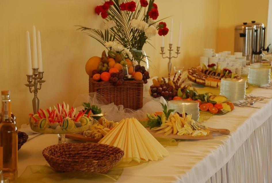 Hotel Bielany Bielany Wrocławskie Dış mekan fotoğraf