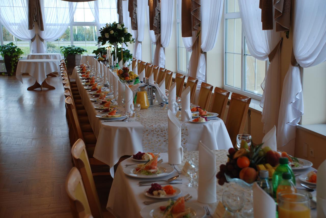 Hotel Bielany Bielany Wrocławskie Dış mekan fotoğraf