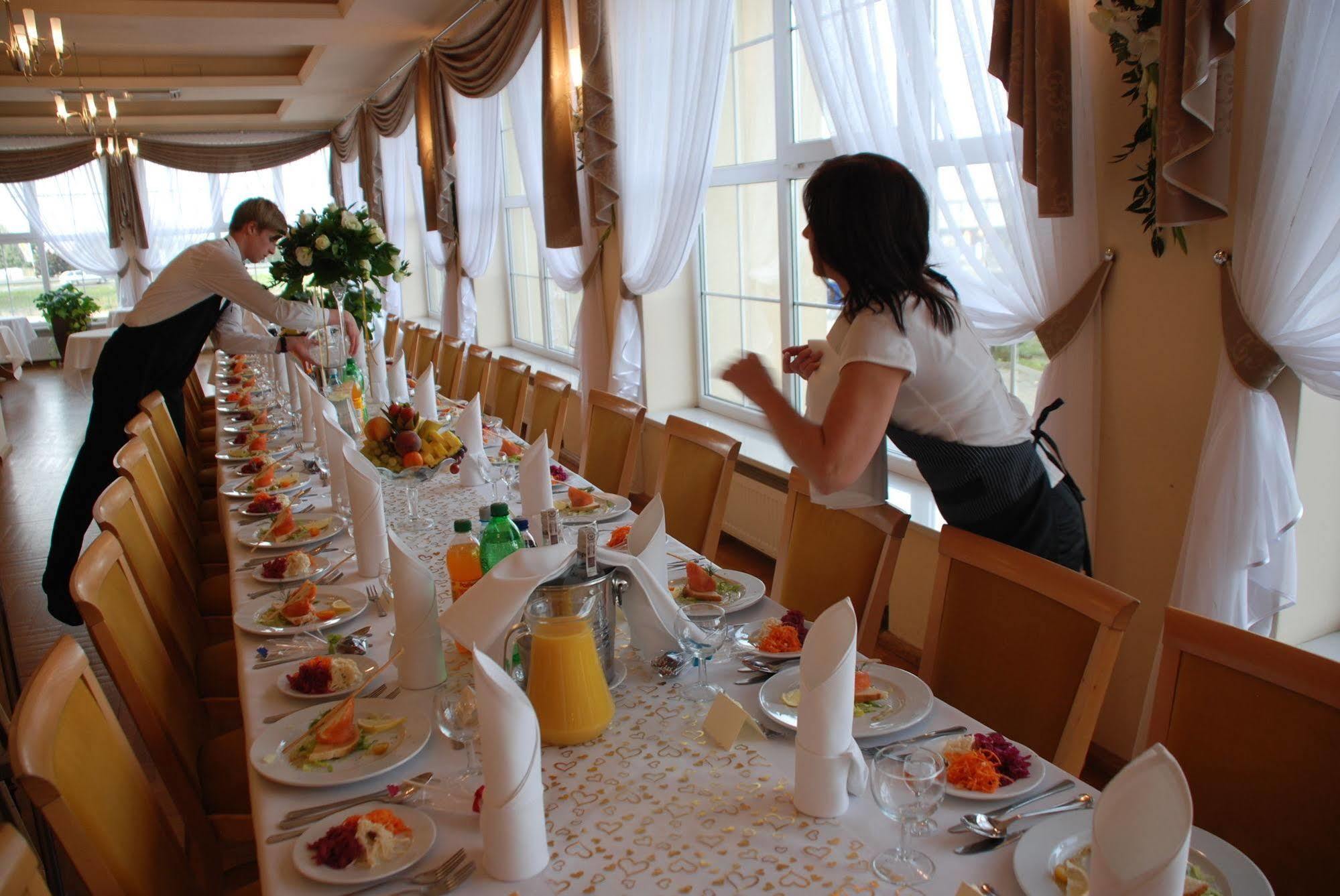 Hotel Bielany Bielany Wrocławskie Dış mekan fotoğraf